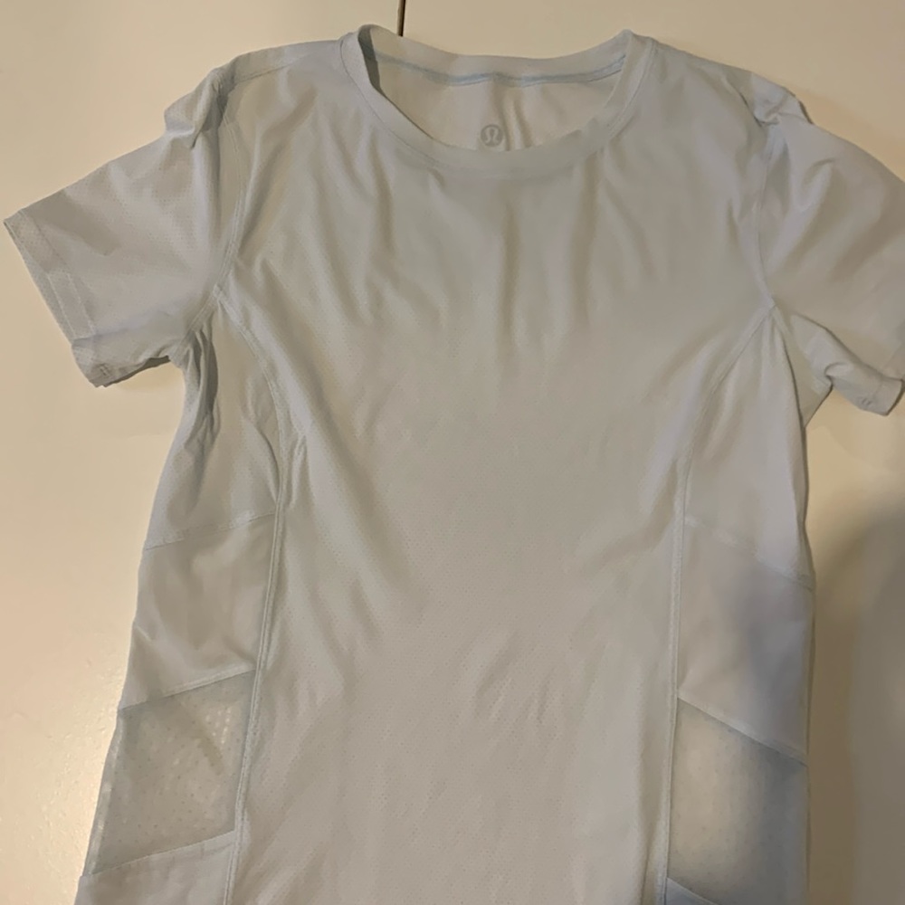 Lululemon polkadot ventilated workout top